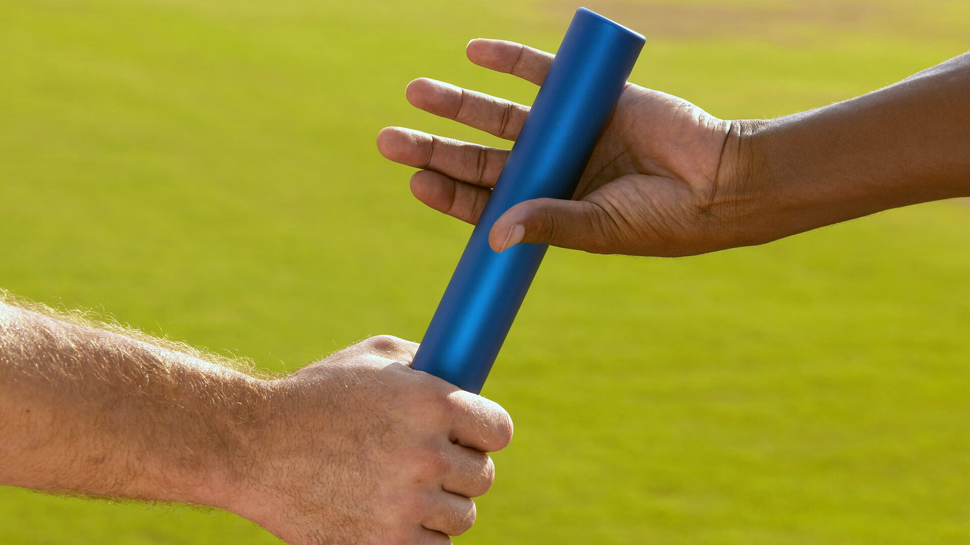 荷兰马术队在巴黎奥运会障碍赛中获得第六名，展现出色表现。，荷兰马拉松比赛